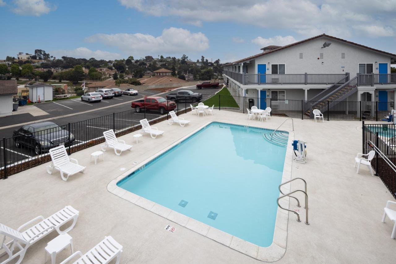 Days Inn By Wyndham Arroyo Grande Pismo Beach エクステリア 写真