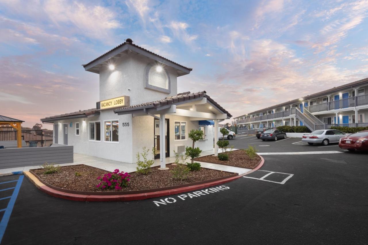Days Inn By Wyndham Arroyo Grande Pismo Beach エクステリア 写真