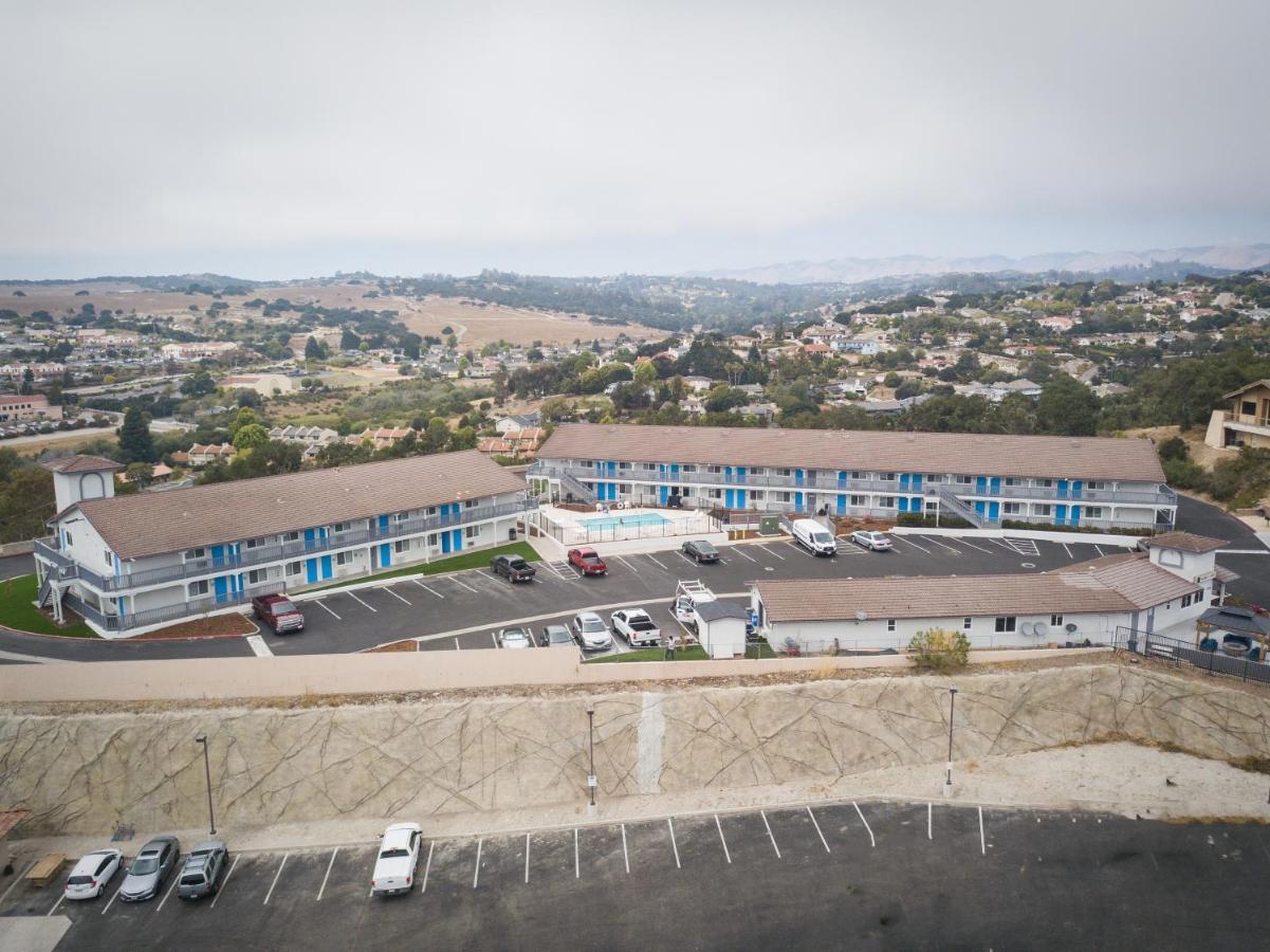 Days Inn By Wyndham Arroyo Grande Pismo Beach エクステリア 写真
